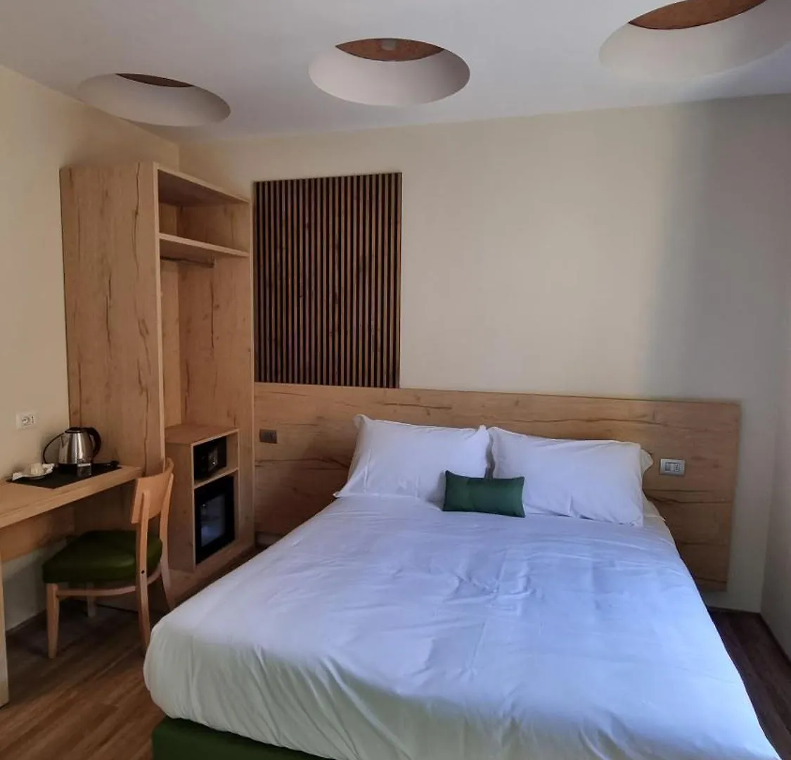 Botanique Hotel Vergani Fara Gera dʼAdda